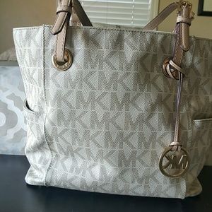 Michael Kors tote